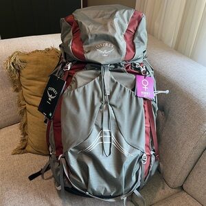 Osprey Eja 58 liter backpack gray